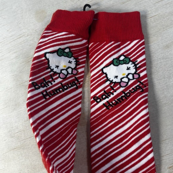 Hello Kitty Socks 'Bah Humbug' Long Red & White Diagonal Stripes - New-No Tags - Picture 5 of 6